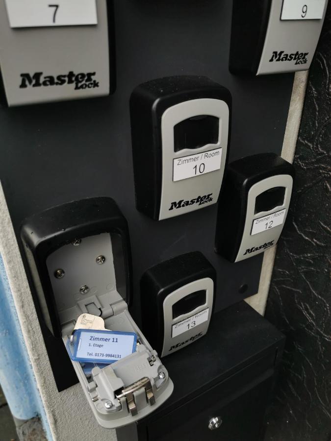 דיסלדורף Adam'S Hostel - Self Check-In & Only Private Rooms מראה חיצוני תמונה