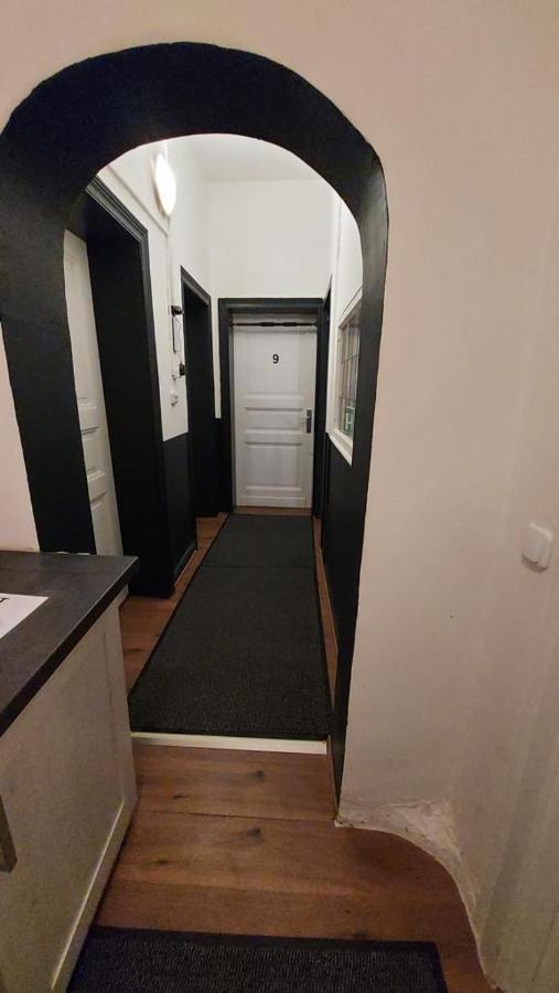 דיסלדורף Adam'S Hostel - Self Check-In & Only Private Rooms מראה חיצוני תמונה