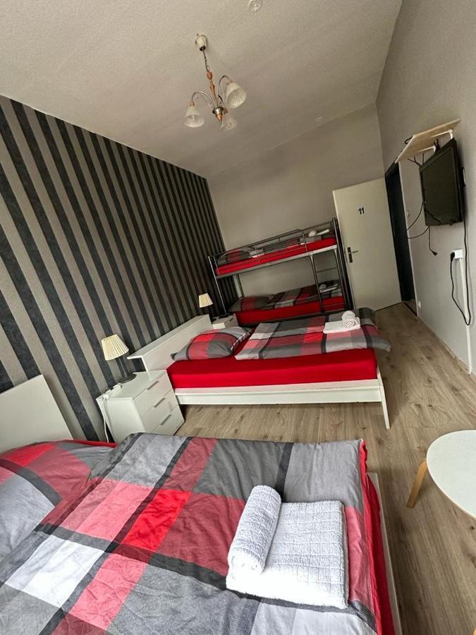 דיסלדורף Adam'S Hostel - Self Check-In & Only Private Rooms מראה חיצוני תמונה
