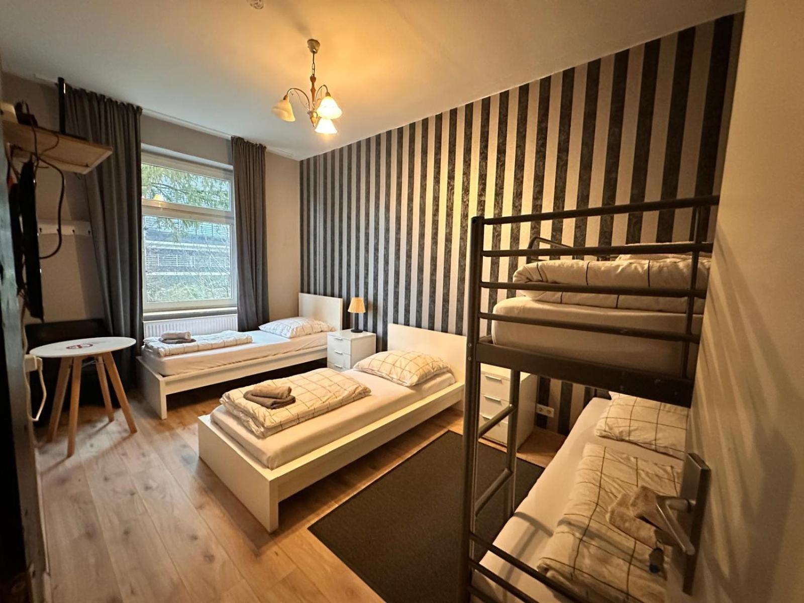דיסלדורף Adam'S Hostel - Self Check-In & Only Private Rooms מראה חיצוני תמונה